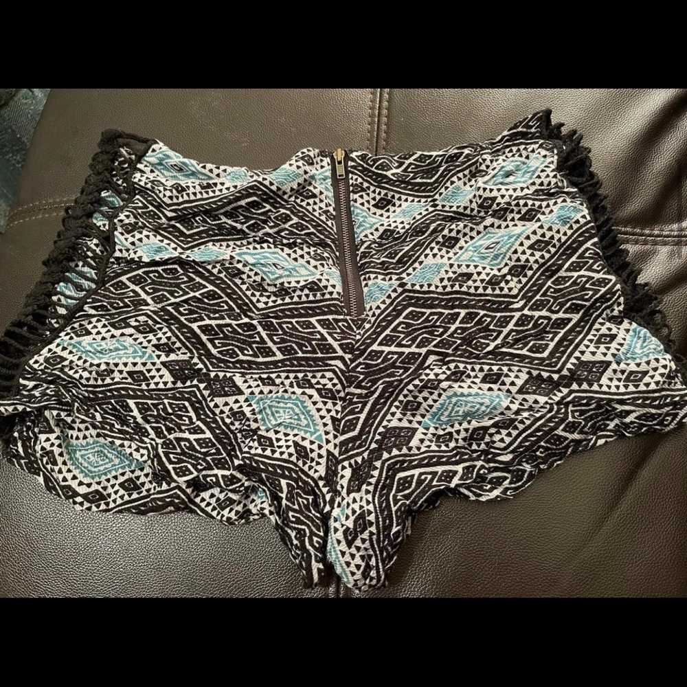 ACACIA Thai shorts